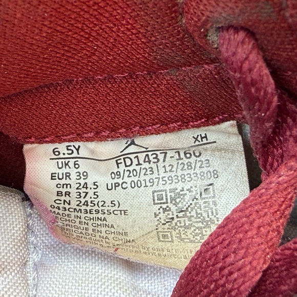 Nike GS Air Jordan 1 Retro High Artisanal Red  Sz(6.5Y) - Picture 8 of 8